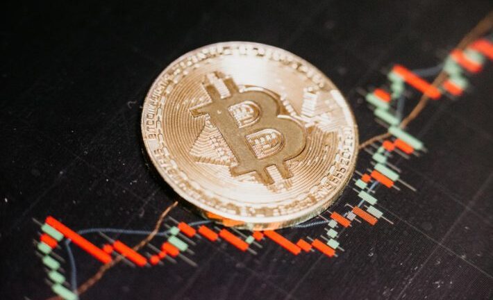 Bitcoin mòn mỏi đợi ‘hồi sinh’