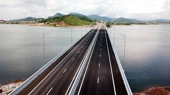 Từ chối Trung Quốc, Quảng Ninh gọi 500 triệu USD làm cao tốc