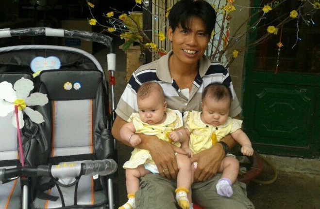 Cặp song sinh của người bố không tinh trùng