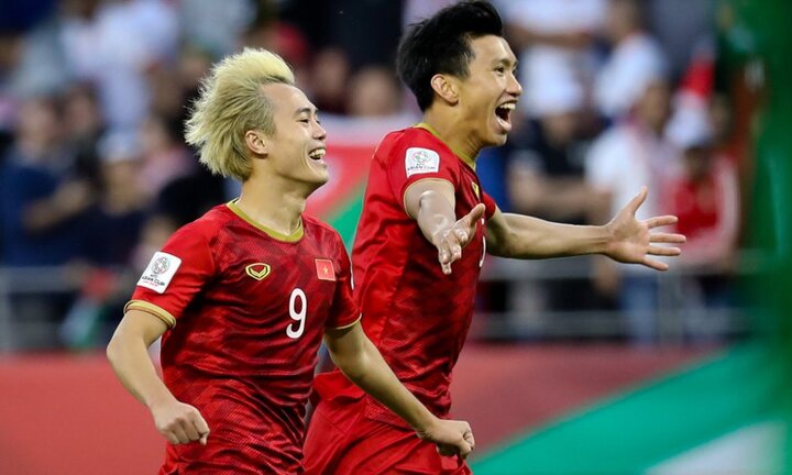 Một năm kỳ diệu của bóng đá Việt Nam: Vì ta chưa từng nói thế là đủ