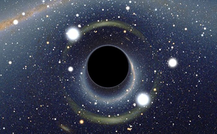 Nhà thiên văn học Việt Nam lý giải hố đen vũ trụ cách 55 triệu năm ánh sáng được chụp ra sao