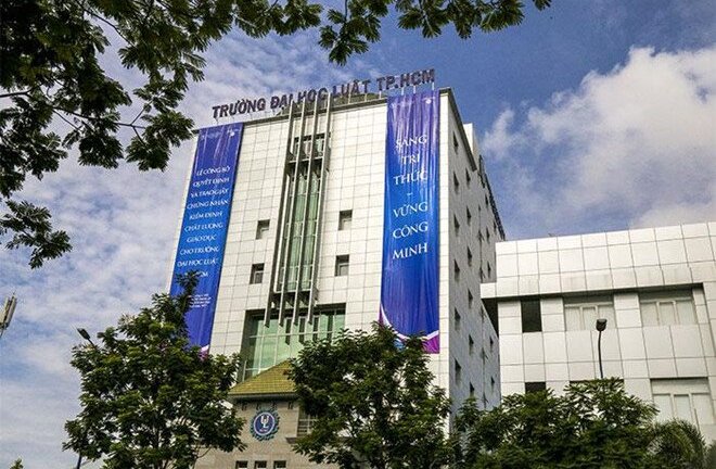 Hai phó trưởng khoa từ chức, Đại học Luật TP.HCM nói gì?