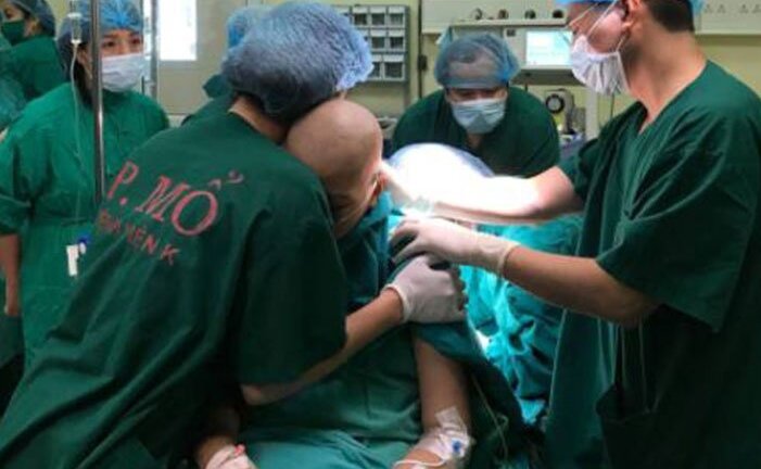 Người mẹ trẻ ung thư giai đoạn cuối vẫn chưa gặp được con trai