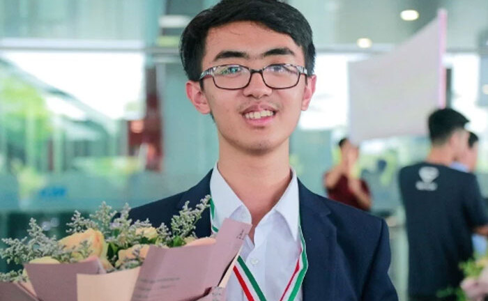 Chàng trai hai lần giành huy chương Olympic Sinh học quốc tế