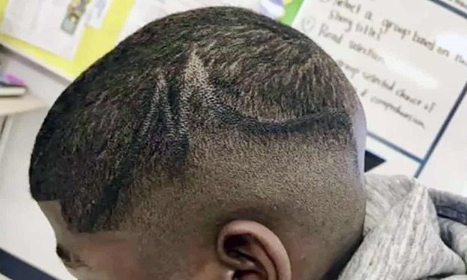 Cắt tóc sai quy định, nam sinh bị hiệu phó và giáo viên vẽ lên đầu