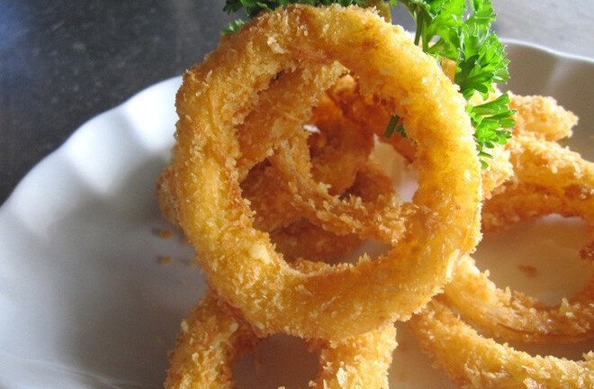 Dấu hiệu mắc sỏi thận 'rõ như ban ngày', đến viện ngay kẻo muộn