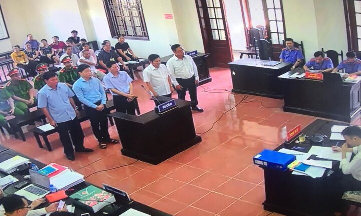 Hoàng Công Lương đi thẳng vào phiên tòa phúc thẩm vụ án chạy thận tại Hòa Bình