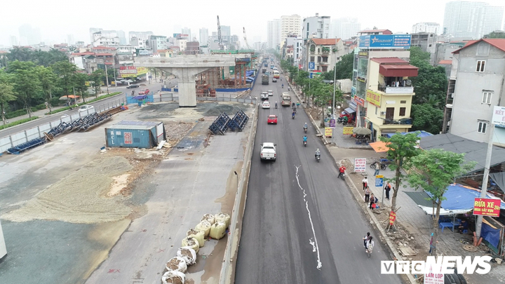 Ảnh: Gấp rút hoàn thiện đường vành đai 3 để kịp thông xe ngày 10/10