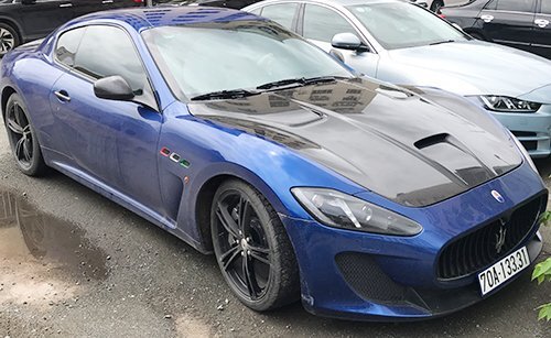 Trùm đường dây cá độ ở TP.HCM sở hữu nhiều xe sang