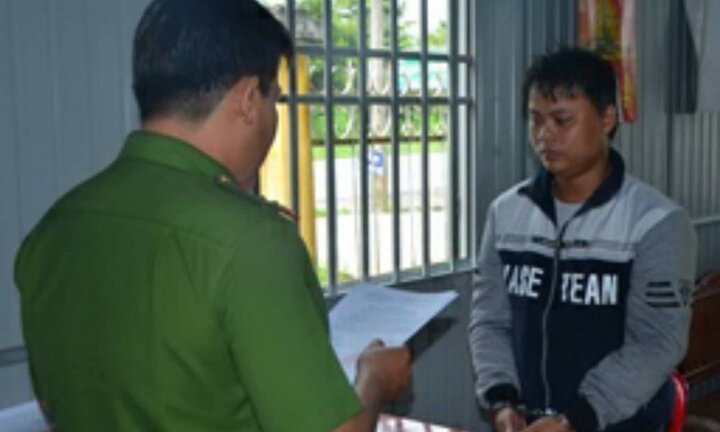 Bắt giam gã cha dượng nhiều lần cưỡng hiếp con gái riêng của vợ