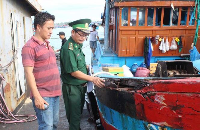 Tàu cá Quảng Ngãi bị tấn công, cướp tài sản trị giá 300 triệu đồng tại Hoàng Sa
