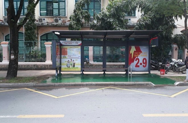 TP.HCM có trạm buýt mới dành cho học sinh, người khuyết tật