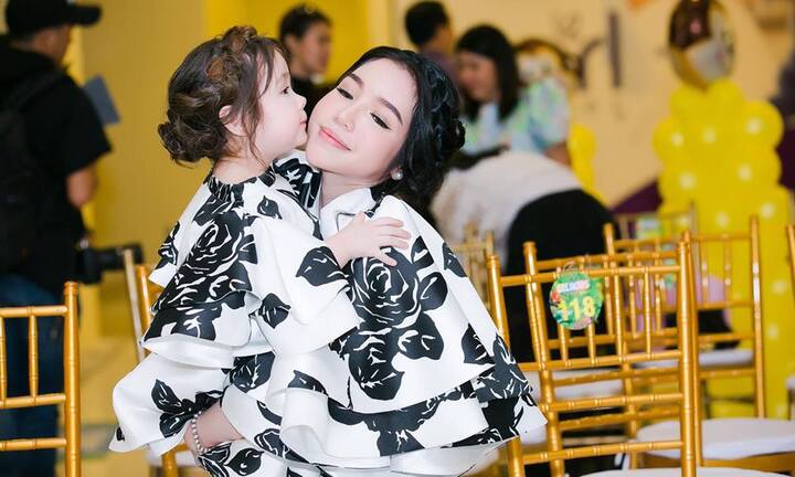 Elly Trần chia sẻ 'hiệu ứng Cadie, Alfie' và nhầm lẫn về quan niệm 'săn Tây' để có con lai