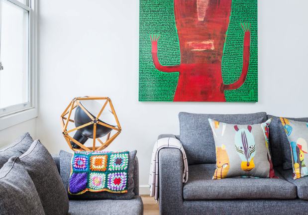 Tạo sân chơi thú vị cho trẻ ngay phòng khách