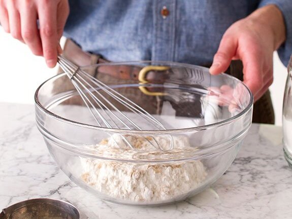 Tự làm bánh mì soda Ireland giòn xốp, thơm lừng cực đơn giản