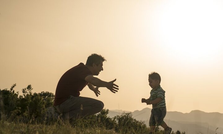 Hy sinh tất cả vì con: Món quà đáng sợ nhất của cha mẹ