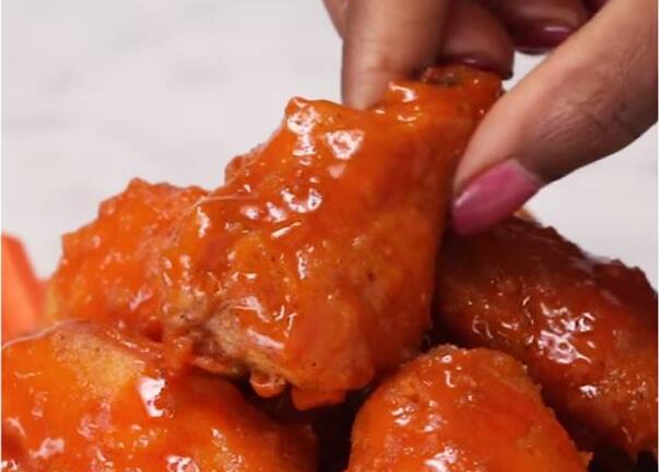 Đổi vị với món cánh gà chiên Buffalo chấm sốt phô mai hảo hạng