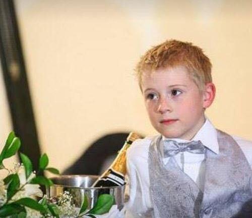 Được mẹ cho uống thuốc đau đầu rồi đi ngủ, bé trai chết đột ngột ngay trong phòng