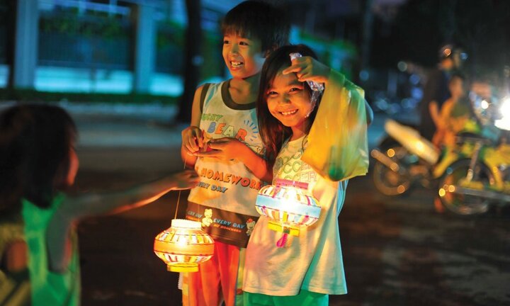 Ngắm Trung thu này, lại nhớ về một Trung thu xưa thật giản dị và trầm lắng