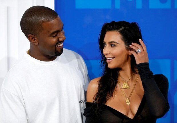 Tình yêu định mệnh có thật hay không: Hãy nhìn Kim Kardashian và Kanye West
