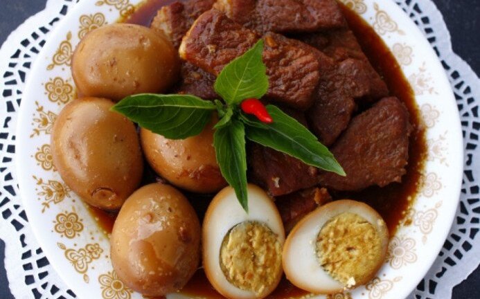 Cách làm món thịt bò kho tàu lạ miệng ngon 'quên sầu'