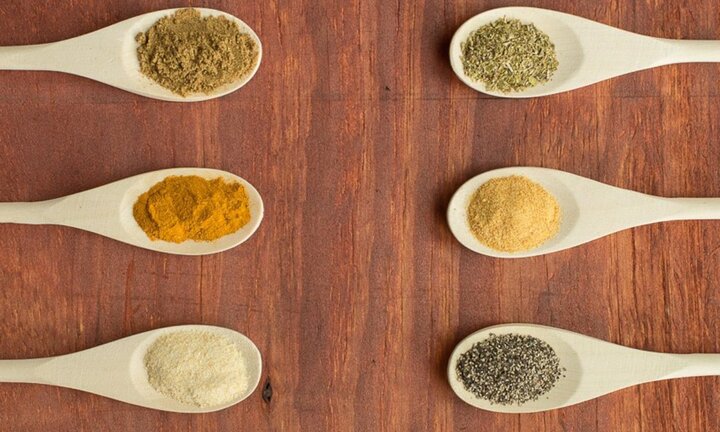 Tranh cãi gay gắt: Nên hay không nên cho trẻ dưới 1 tuổi ăn gia vị?