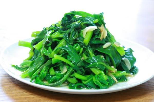 Những mẹo giúp cho món rau xào luôn xanh giòn bắt mắt, bà nội trợ không thể bỏ qua