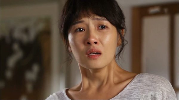 Cô gái 9X ly hôn vì nhà chồng quá keo kiệt, tiếc từng giọt nước mắm