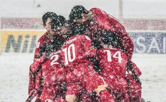 Cổ động viên Châu Á đồng loạt lên tiếng chỉ trích AFC bất công với Việt Nam