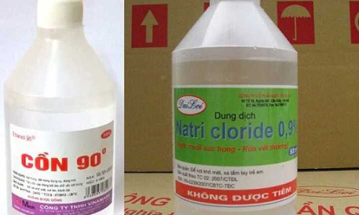 Mẹ bơm nhầm cồn 90 độ để rửa mũi cho con