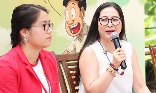 Mẹ thành đạt cho con nếm cảnh đời thường trong kỳ nghỉ hè