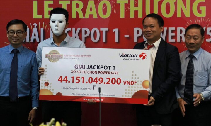 Cả năm trời mua Vietlott, người thợ xây dựng trúng hơn 44 tỷ đồng