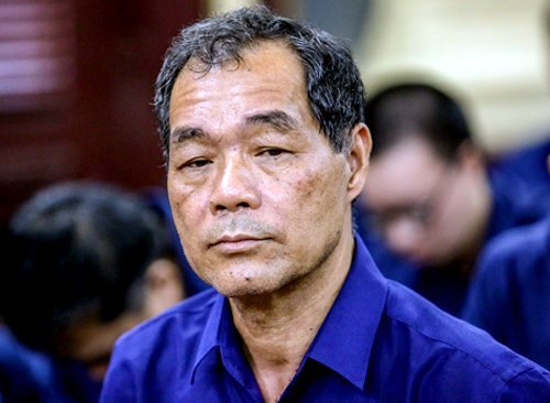 Ông Trầm Bê lĩnh 4 năm tù, được trả lại 2 căn nhà