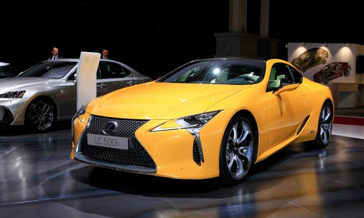 Lexus LC phiên bản giới hạn vàng chóe, đẹp hút hồn tại Paris Motor Show 2018