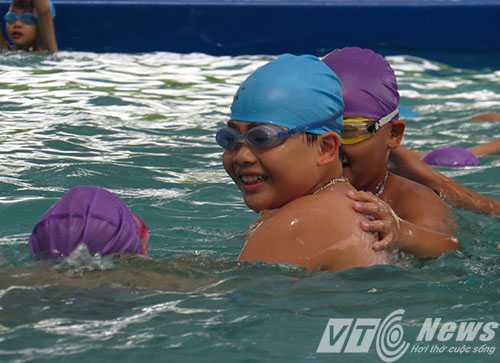 Khám phá tiết học dạy trẻ 'tự cứu mình trước khi trời cứu'