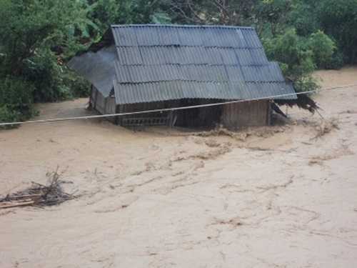 Sau bão số 3 Thần Sét, hôm nay Hà Nội vẫn có gió giật mạnh cấp 6-7