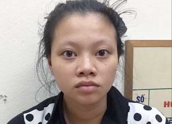 Người phụ nữ đến cổng trường bắt trẻ em rồi bỏ ở cổng chùa