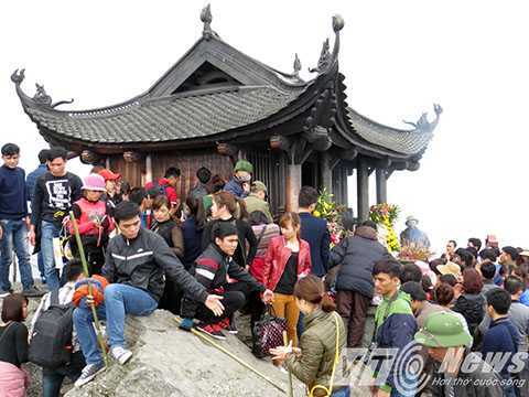 Non thiêng Yên Tử chính thức khai hội với nhiều điều 'không'