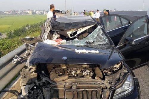 Hai ô tô tông nhau làm 3 người chết trên cao tốc: Khởi tố lái xe