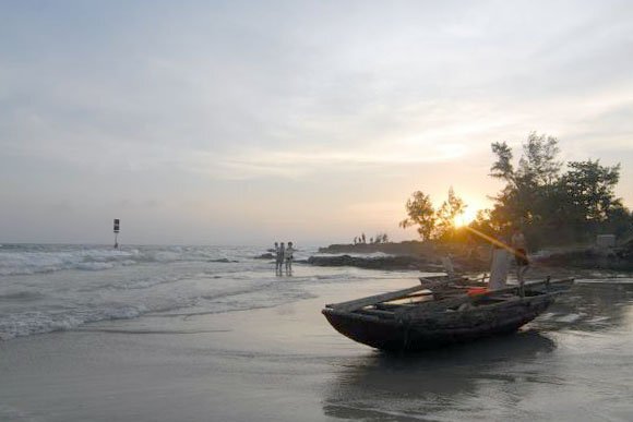 Nam thanh niên Hà Nội thiệt mạng khi tắm biển ở Cô Tô