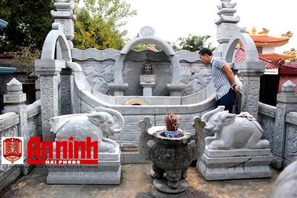 Kẻ đào mộ trộm hài cốt đòi 2,5 tỷ đồng tiền chuộc bao gái 'sa lưới'