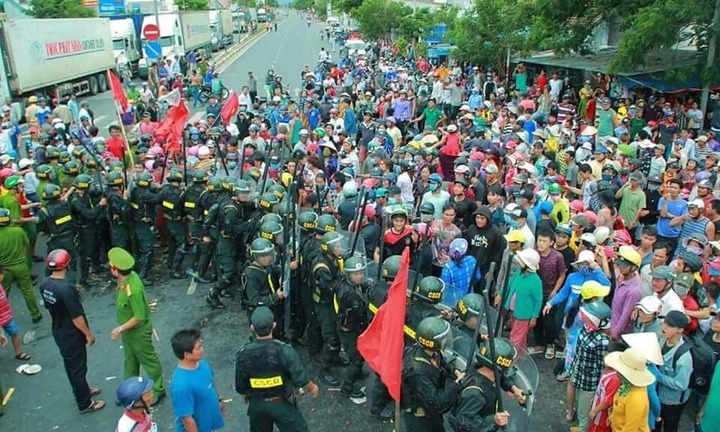 Thủ tướng chủ trì họp Thường trực Chính phủ về tình hình an ninh trật tự