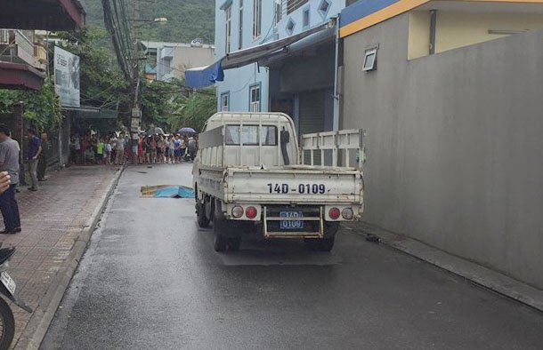 Nam thanh niên bị nhóm giang hồ truy sát, đâm gục ở Quảng Ninh