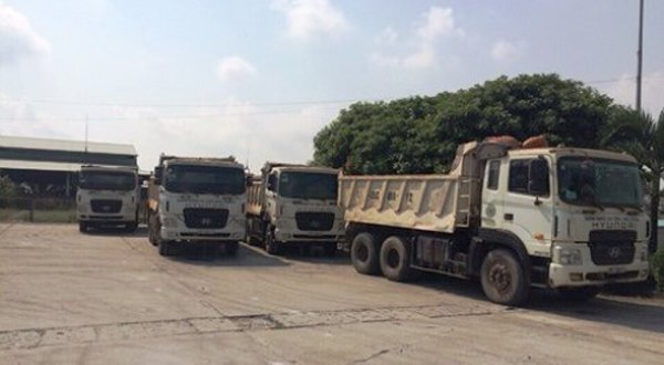 Đoàn xe tải làm loạn trên quốc lộ, chống đối cảnh sát Quảng Ninh bị phạt gần 23 triệu đồng