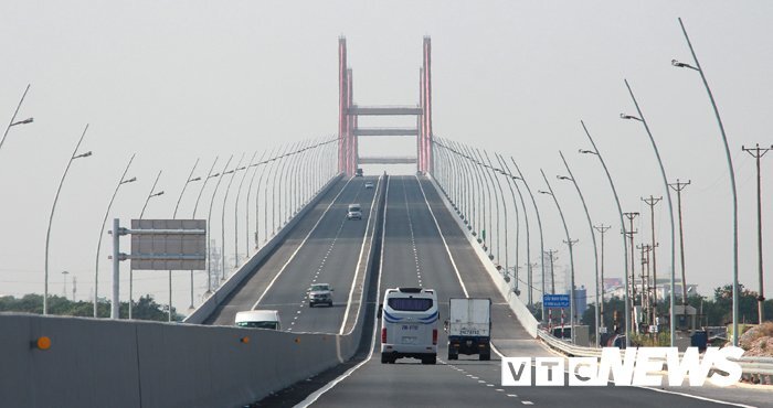 Cầu Bạch Đằng 7.300 tỷ đồng vừa thông xe đã lún võng: Quảng Ninh báo cáo Bộ GTVT thế nào?