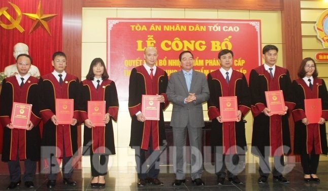 Chủ tịch nước bổ nhiệm chức danh thẩm phán cao cấp tại Hải Dương