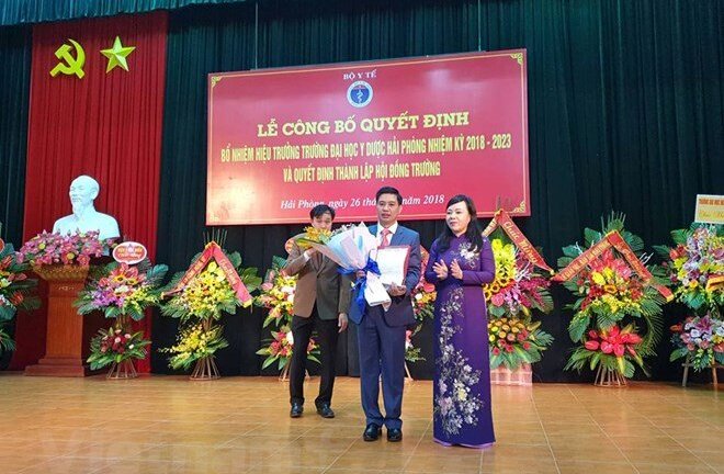 Đỗ qua thi tuyển, Hiệu trưởng Trường Đại học Y dược Hải Phòng chính thức được bổ nhiệm