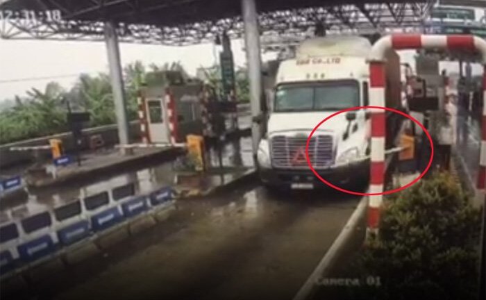 Hàng loạt xe đâm barie vượt Trạm thu phí BOT Tiên Cựu: UBND TP Hải Phòng chỉ đạo 'nóng'