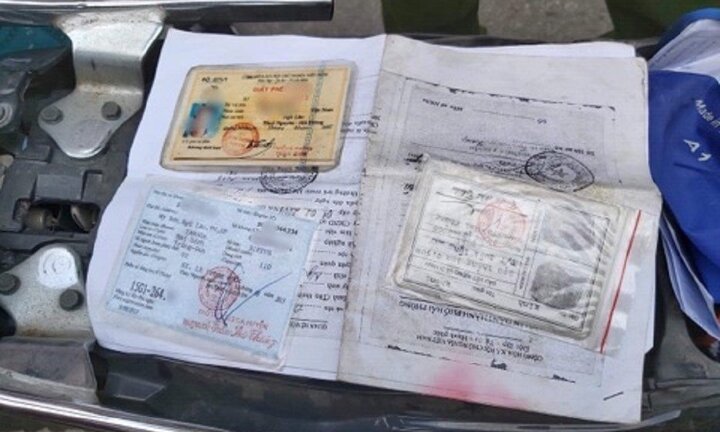 Nam thanh niên ở Hải Phòng bỏ lại xe máy, nhảy cầu Bính tự tử