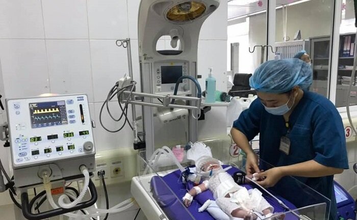 Mổ bắt con cho người mẹ đã qua đời ở Quảng Ninh